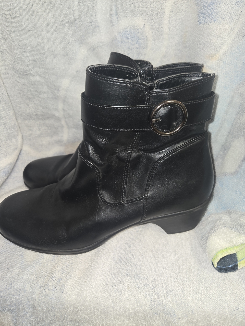 comfort plus by Predictions Black Ankle Boots with Round Silver Buckle